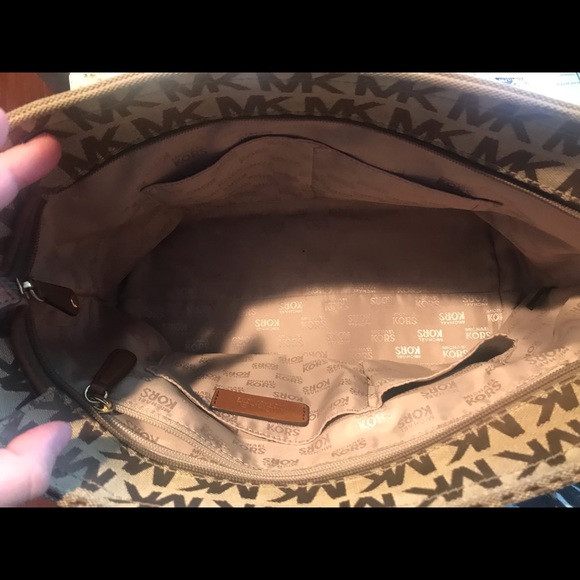 Michael Kors Purse - Picture 2 of 2